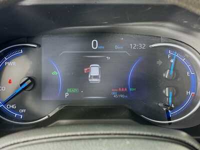2025 Toyota RAV4, $35977. Photo 12