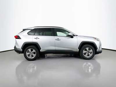2025 Toyota RAV4, $35977. Photo 8