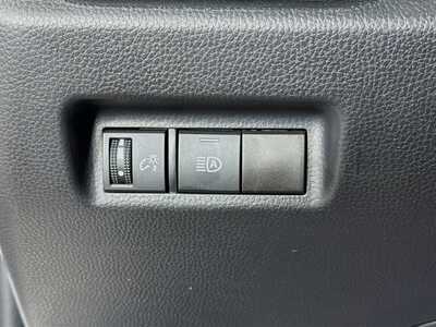 2025 Toyota RAV4, $35477. Photo 10