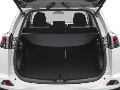 2018 Toyota RAV4, $21977. Photo 12