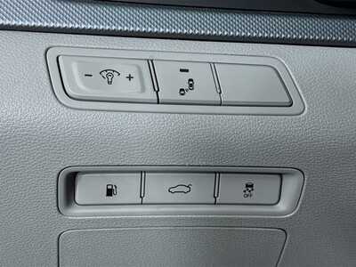 2019 Hyundai Sonata, $15548. Photo 10