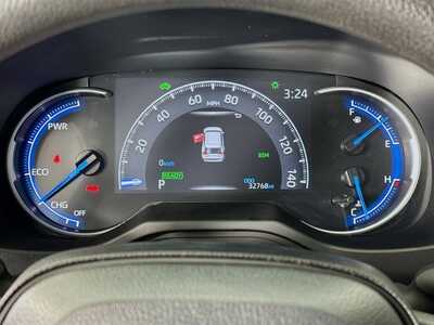 2025 Toyota RAV4, $35977. Photo 12