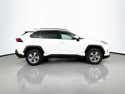 2025 Toyota RAV4, $35977. Photo 8