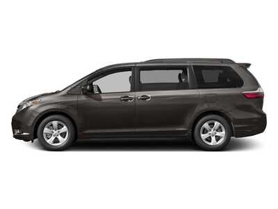 2017 Toyota Sienna, $18977. Photo 3