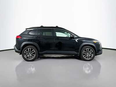 2026 Toyota Corolla Cross, $33977. Photo 8