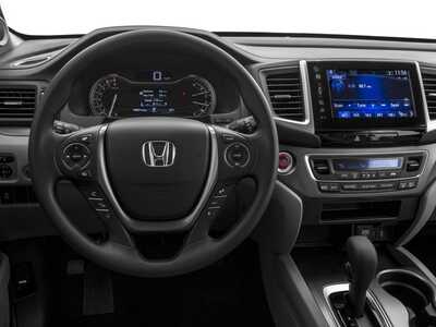 2016 Honda Pilot, $11977. Photo 6