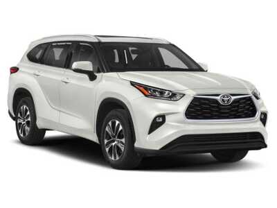 2021 Toyota Highlander, $32477. Photo 6