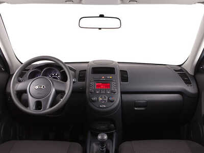 2013 Kia Soul, $10483. Photo 10