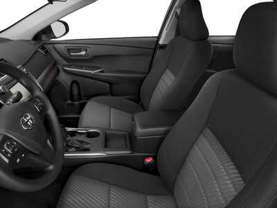 2016 Toyota Camry, $15977. Photo 9