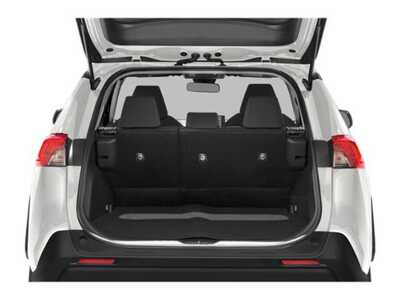 2020 Toyota RAV4, $23477. Photo 11