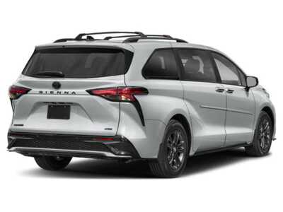 2026 Toyota Sienna, $52583. Photo 5