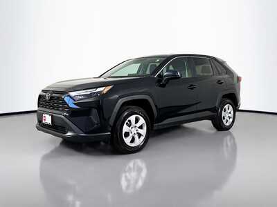 2024 Toyota RAV4, $28577. Photo 3