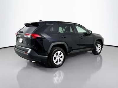 2024 Toyota RAV4, $28577. Photo 7