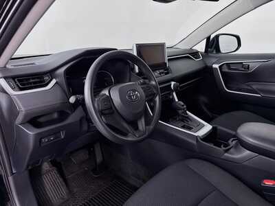 2024 Toyota RAV4, $28577. Photo 9