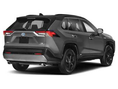 2019 Toyota RAV4, $29977. Photo 2