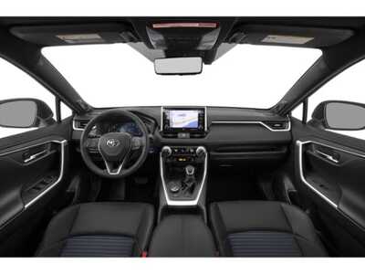 2019 Toyota RAV4, $29977. Photo 8
