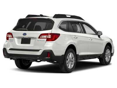 2019 Subaru Outback, $14995. Photo 5