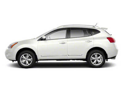 2013 Nissan Rogue, $9315. Photo 3