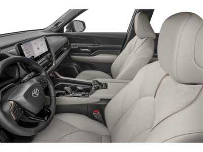 2026 Toyota Grand Highlander, $63758. Photo 9