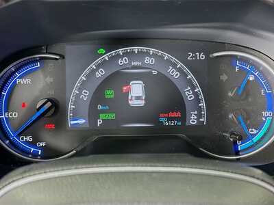 2023 Toyota RAV4, $38971. Photo 12