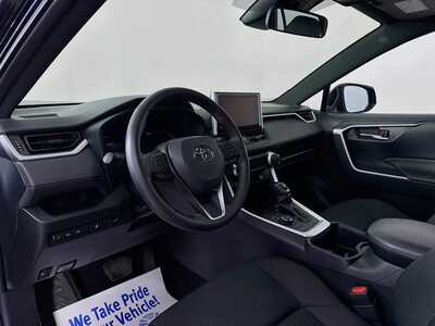 2023 Toyota RAV4, $38971. Photo 9
