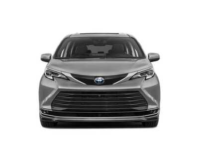 2022 Toyota Sienna, $50977. Photo 4