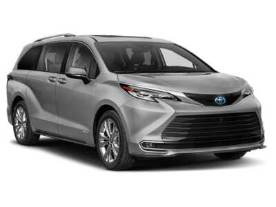 2022 Toyota Sienna, $50977. Photo 6