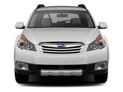 2010 Subaru Outback, $11913. Photo 7