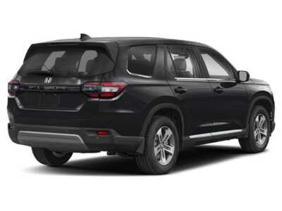 2023 Honda Pilot, $34977. Photo 2