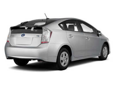 2010 Toyota Prius, $7977. Photo 2