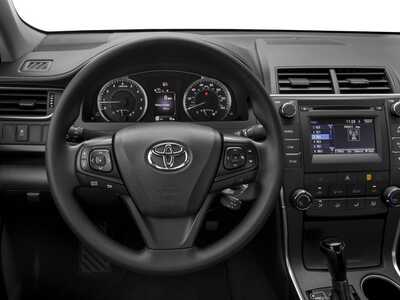 2017 Toyota Camry, $19325. Photo 7
