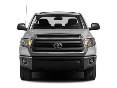 2014 Toyota Tundra Crew Cab, $31977. Photo 4