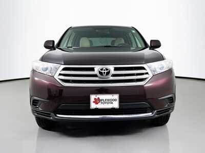 2013 Toyota Highlander, $10977. Photo 2
