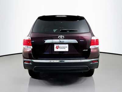 2013 Toyota Highlander, $10977. Photo 6