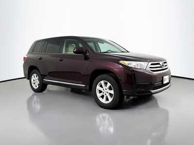2013 Toyota Highlander, $10977. Photo 1
