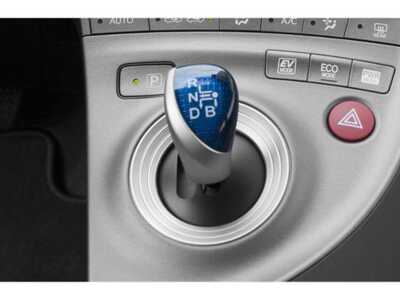 2015 Toyota Prius, $16977. Photo 10