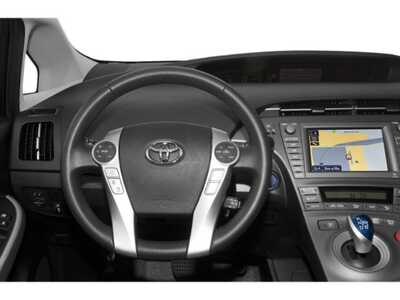 2015 Toyota Prius, $16977. Photo 6