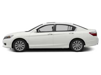 2013 Honda Accord, $10977. Photo 3