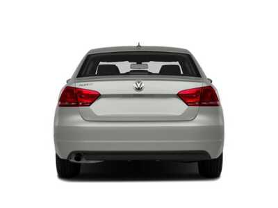 2015 Volkswagen Passat, $11977. Photo 5