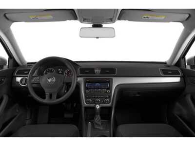 2015 Volkswagen Passat, $11977. Photo 7