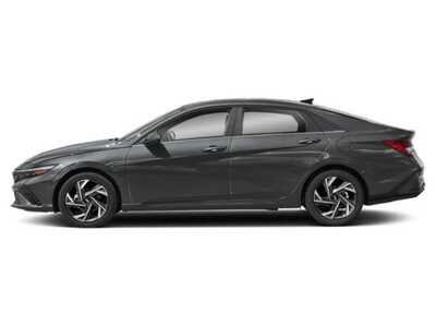 2025 Hyundai Elantra, $26977. Photo 3