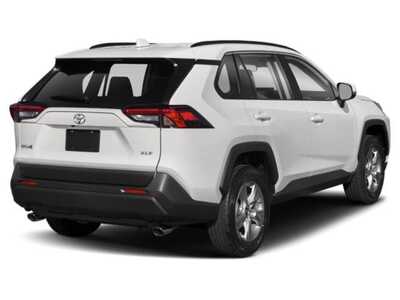 2021 Toyota RAV4, $24977. Photo 2