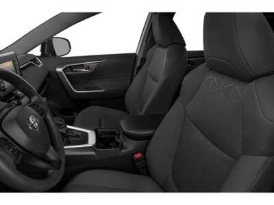 2021 Toyota RAV4, $24977. Photo 9