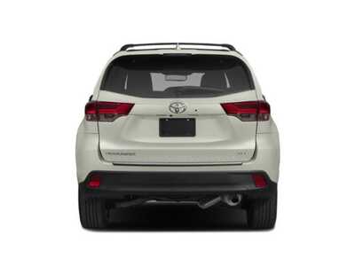 2019 Toyota Highlander, $29315. Photo 5