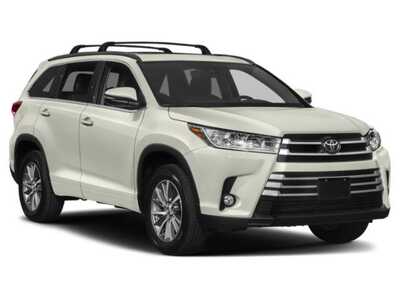 2019 Toyota Highlander, $29315. Photo 6