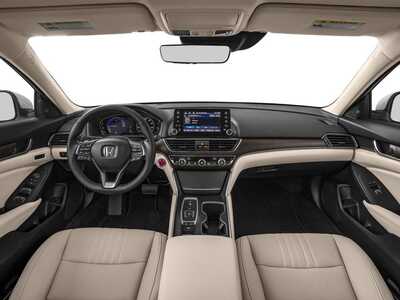 2018 Honda Accord, $19977. Photo 8