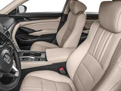 2018 Honda Accord, $19977. Photo 9