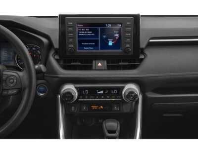 2020 Toyota RAV4, $28977. Photo 10