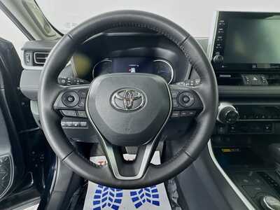 2022 Toyota RAV4, $33191. Photo 11