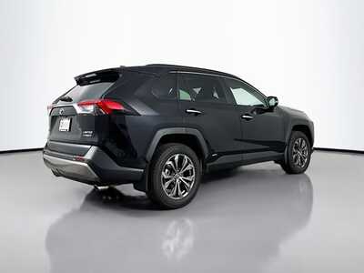 2022 Toyota RAV4, $33191. Photo 7